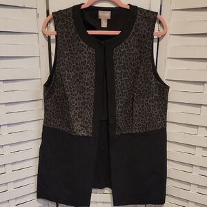 Chicos Leopard And Black Vest Size 2X